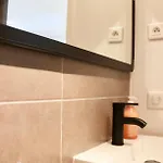 De 45 M2 En Rez-de-villa Avec Jardin *