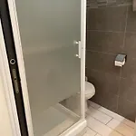 Apartamento De 45 M2 En Rez-de-villa Avec Jardin