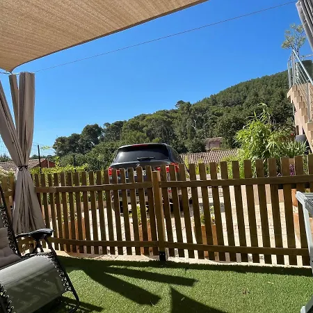 De 45 M2 En Rez-de-villa Avec Jardin Apartman *