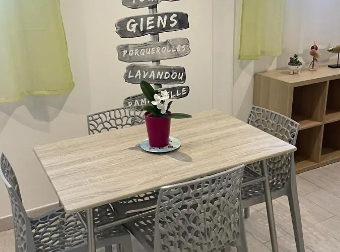 De 45 M2 En Rez-de-villa Avec Jardin *