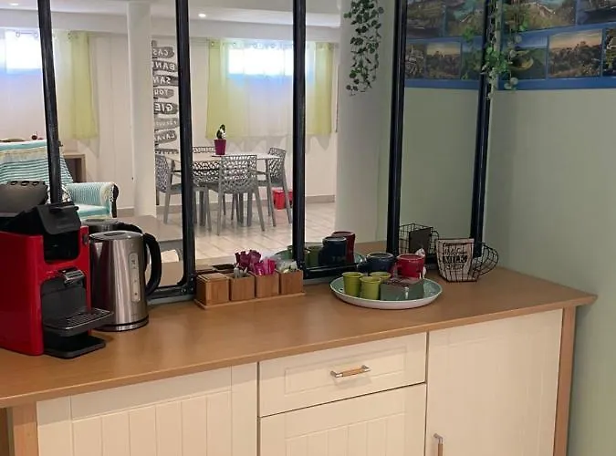 De 45 M2 En Rez-de-villa Avec Jardin Apartmán Hyères